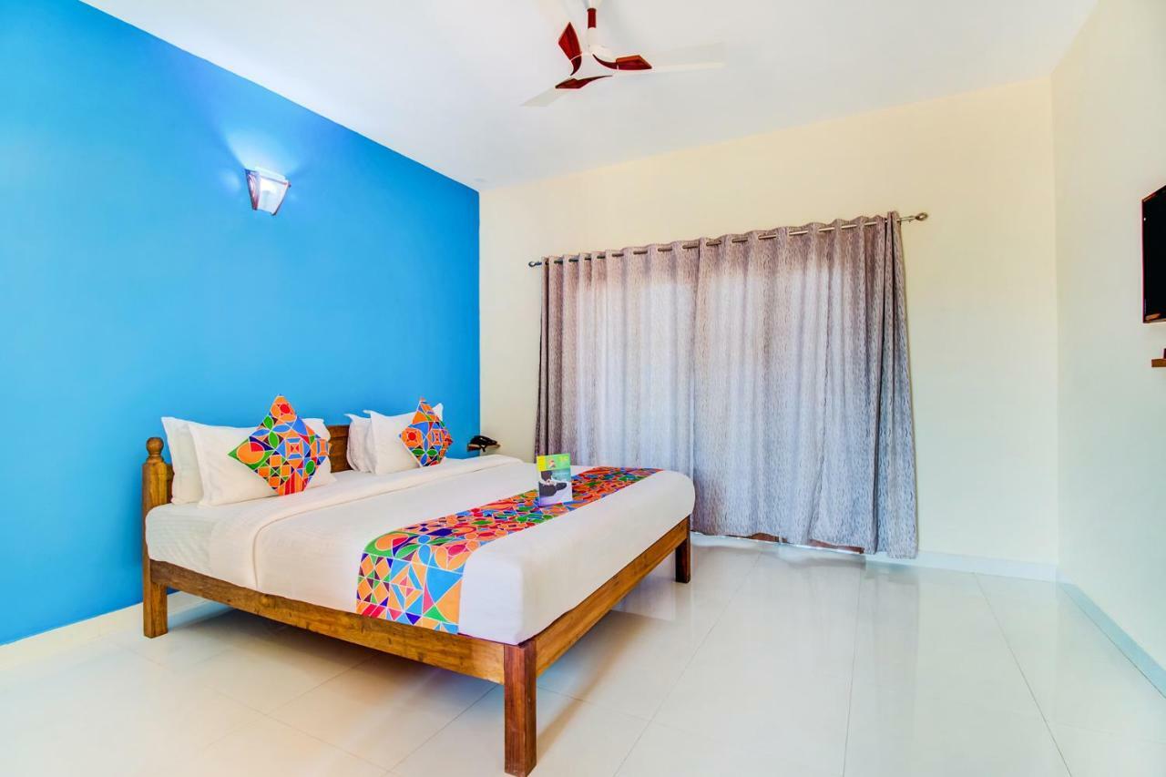 Larios Beach Holidays Resort บากา ภายนอก รูปภาพ