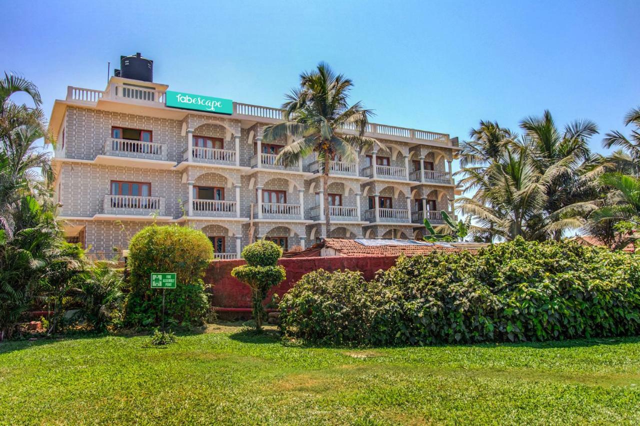 Larios Beach Holidays Resort บากา ภายนอก รูปภาพ